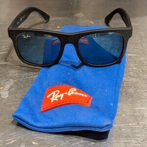 Ray-Ban Sunglasses with Soft Case (Branded)